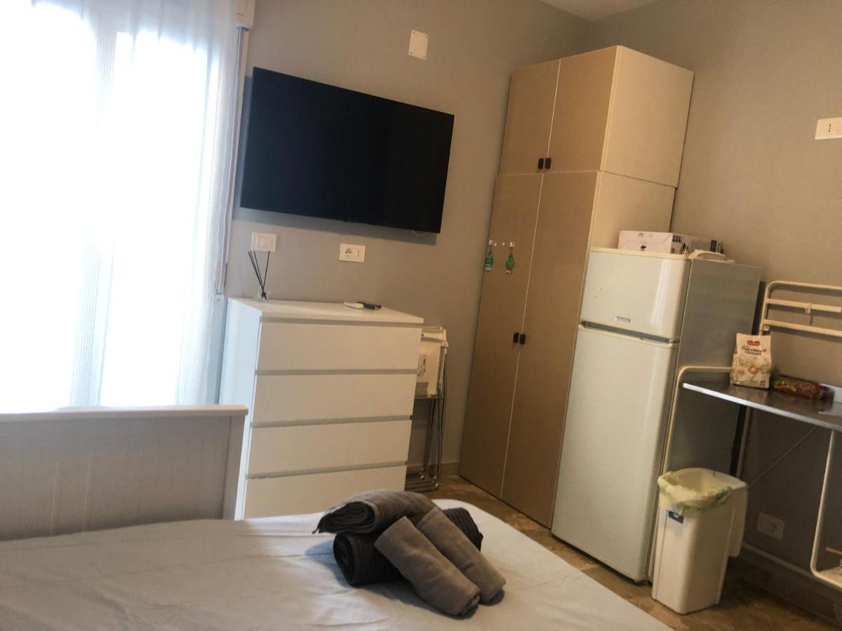 Apartamento Camera Luna Fronte Mare Aci Trezza Aci Castello Exterior foto